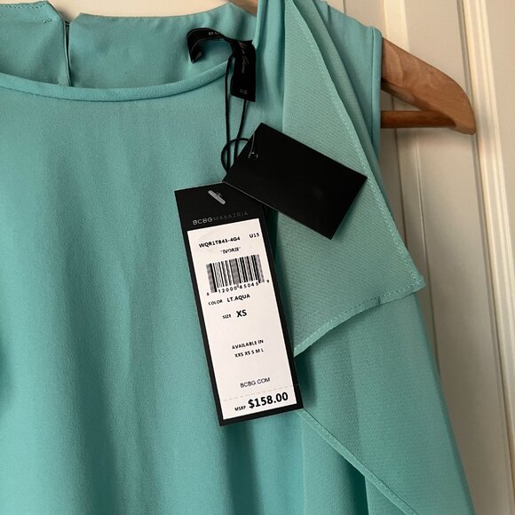 NWT BCBGMAXAZRIA Ivorie Open Back Flowy Sleeveless Blouae - Light Aqua - Picture 3 of 6